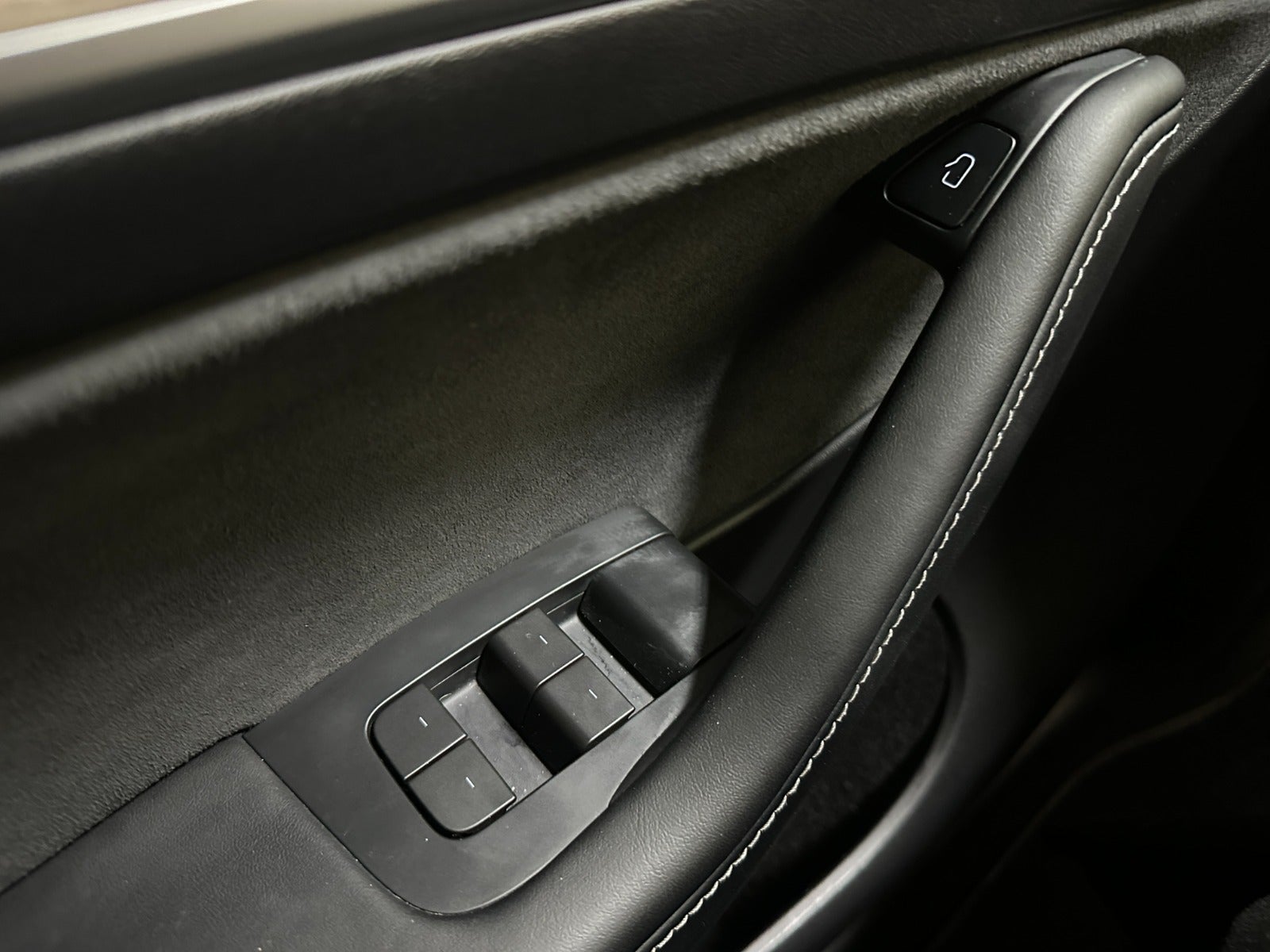 Billede af Tesla Model Y  RWD