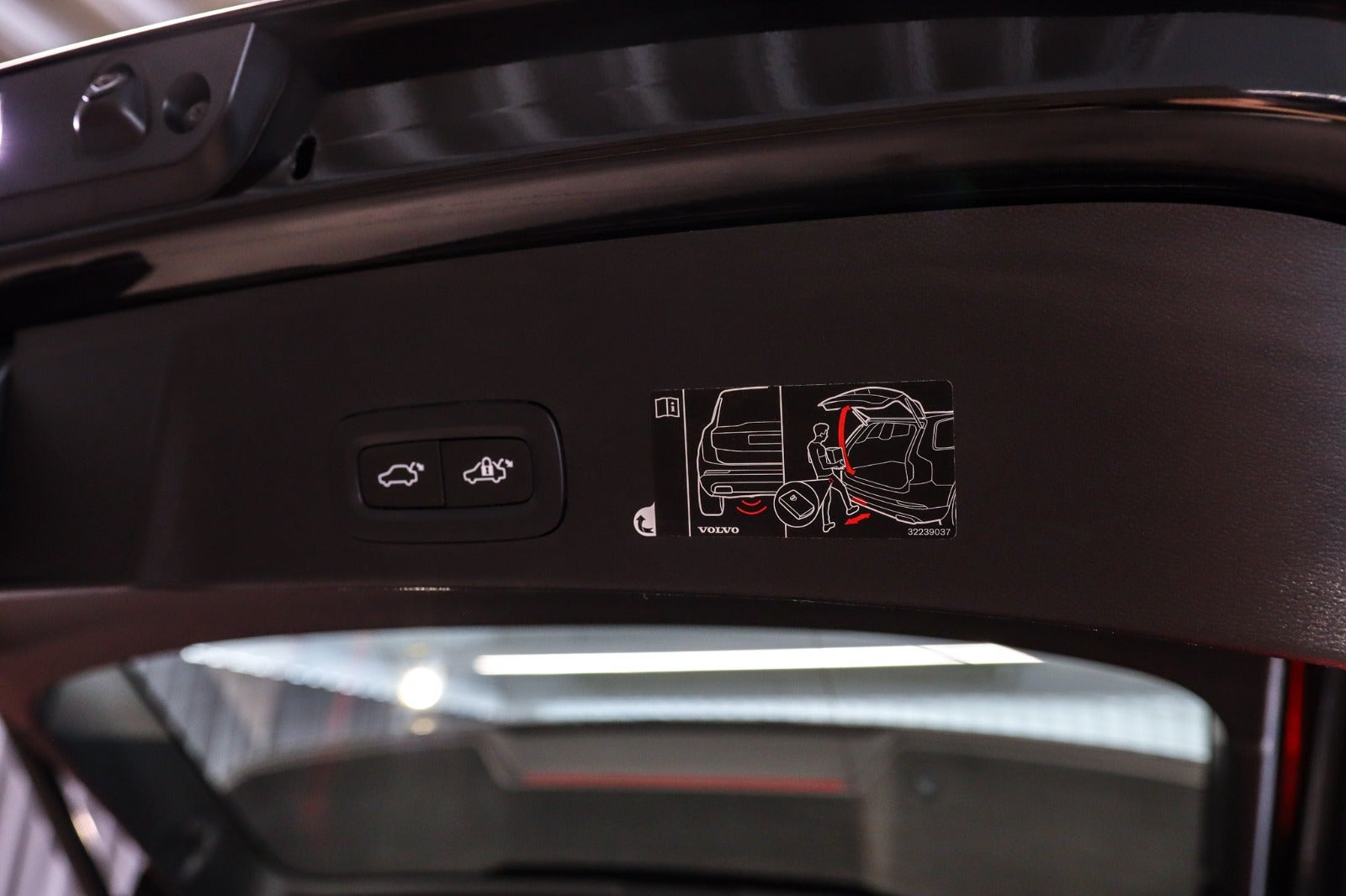 Billede af Volvo XC40 1,5 T4 ReCharge R-Design aut.