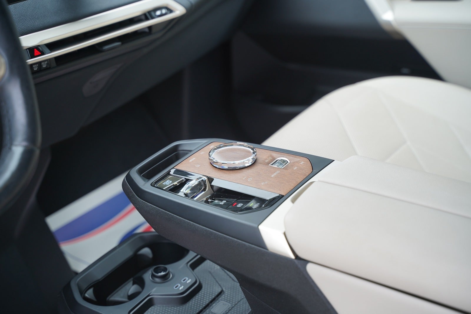 Billede af BMW iX  xDrive40 Sport