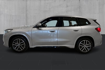 BMW iX1 eDrive20 M-Sport - 1
