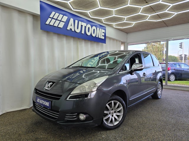 Peugeot 5008 1,6 HDi 110 Premium 7prs