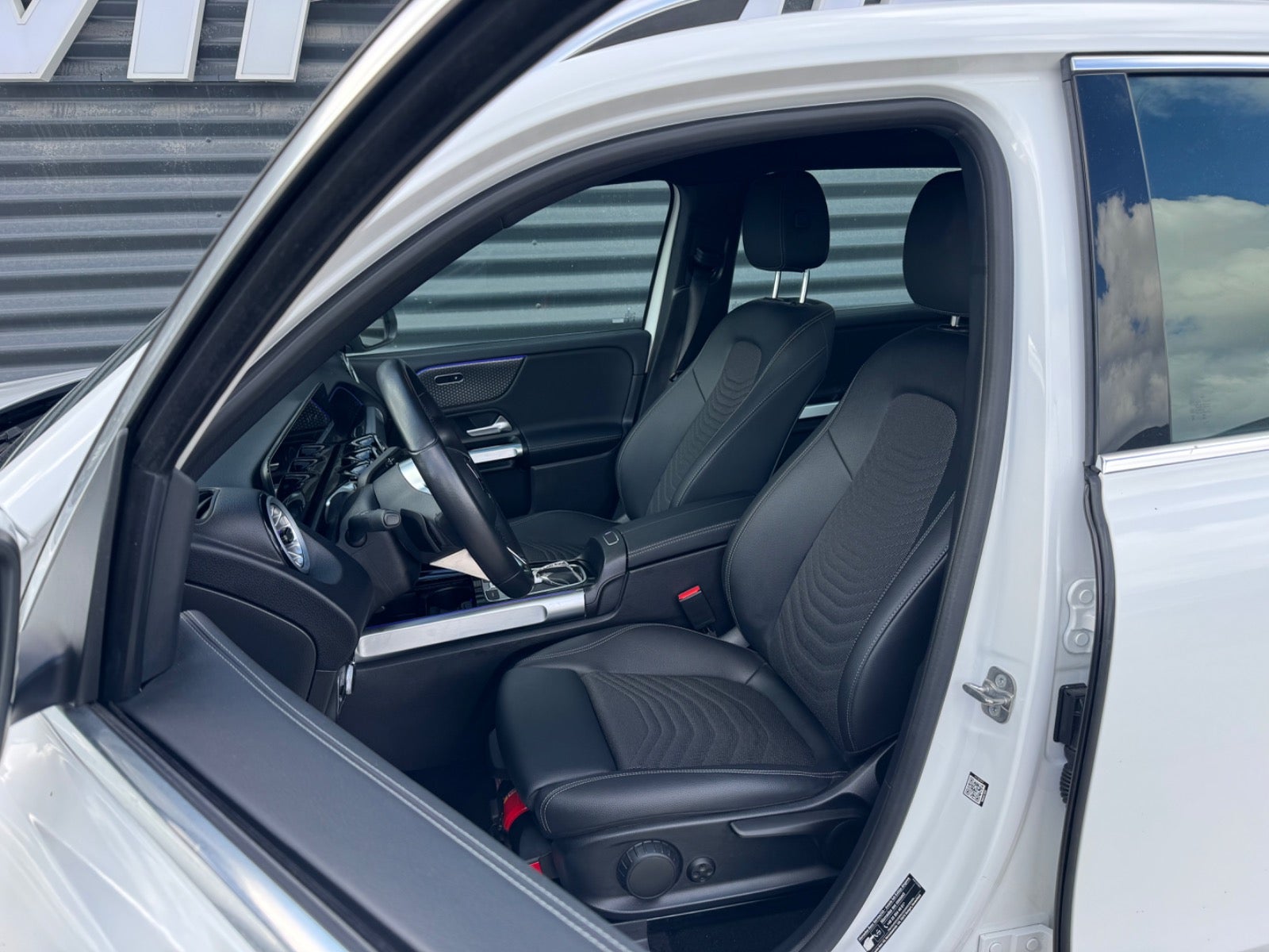 Billede af Mercedes EQB300  Progressive 4Matic