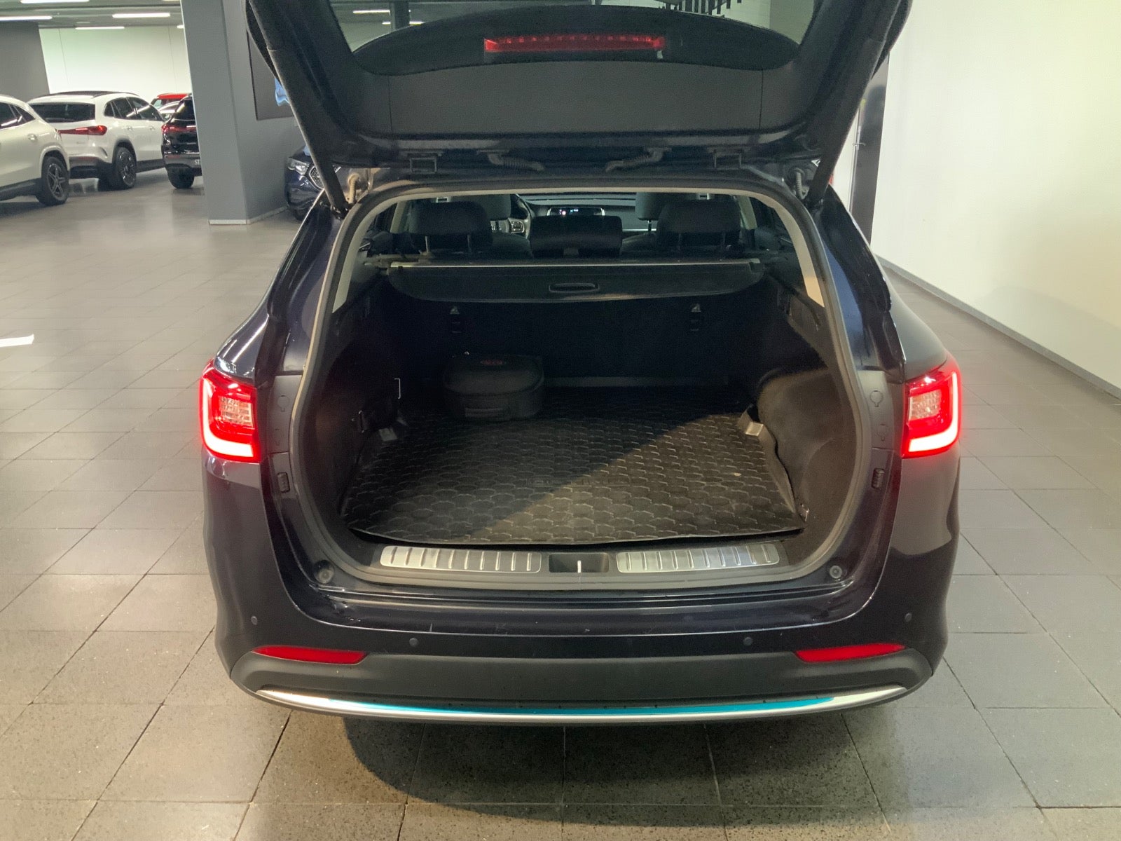 Kia Optima (6/8)