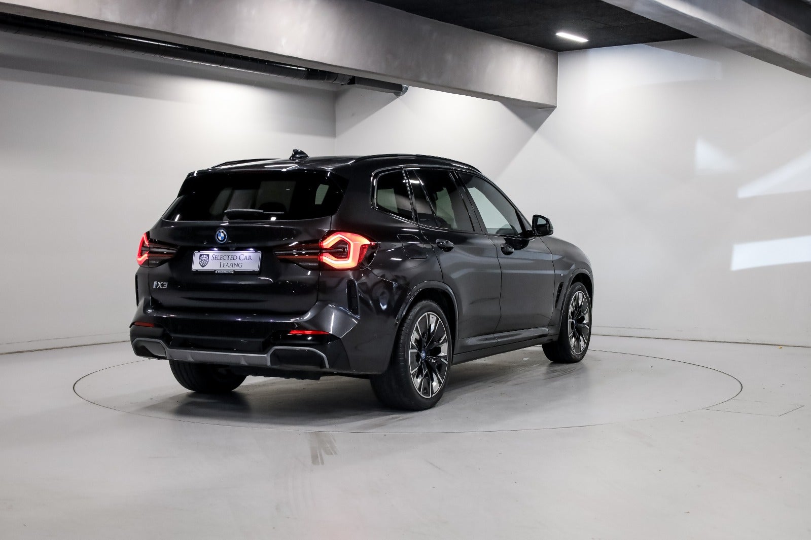 BMW iX3 Charged Plus M-Sport