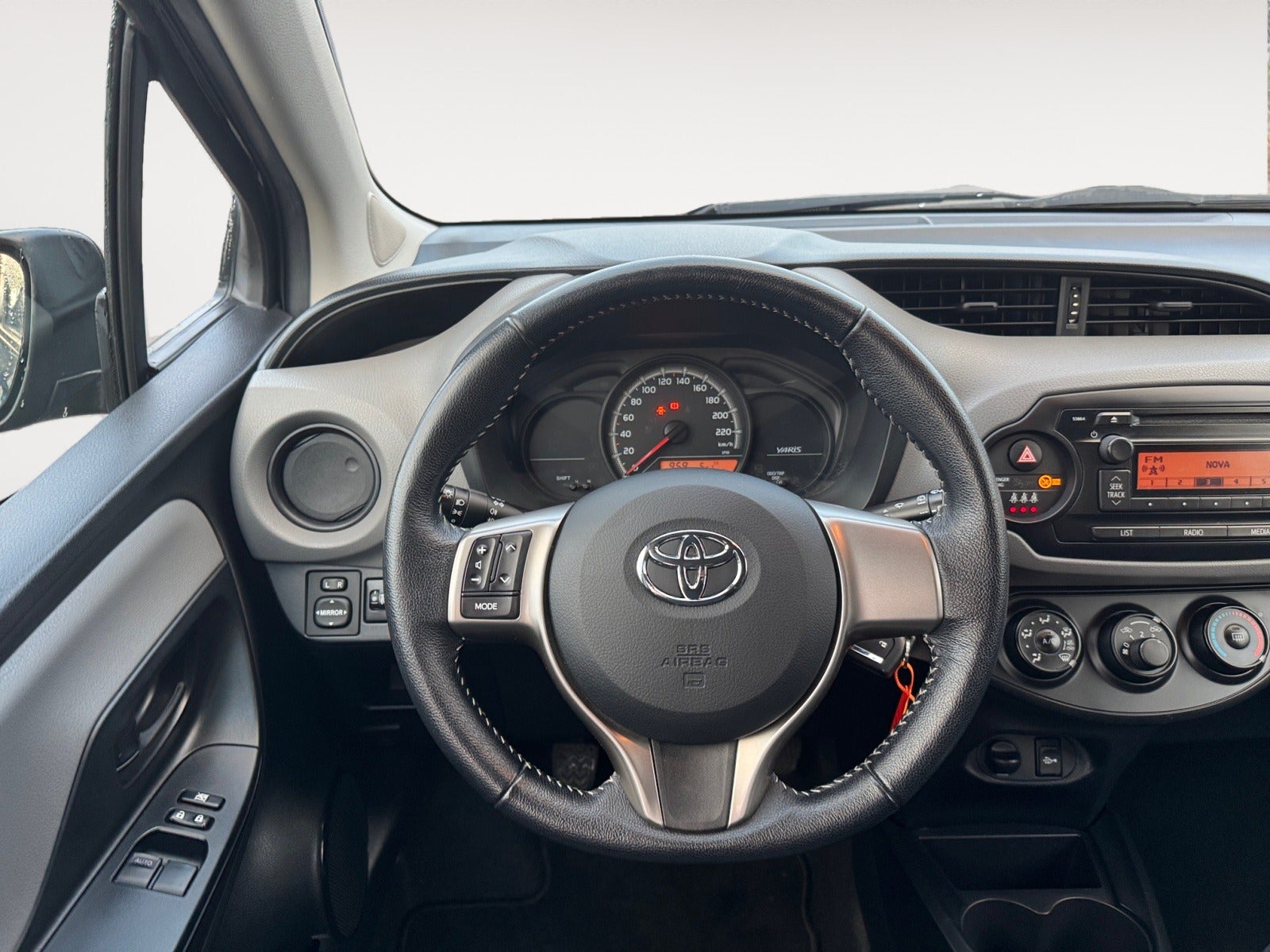 Toyota Yaris 2016