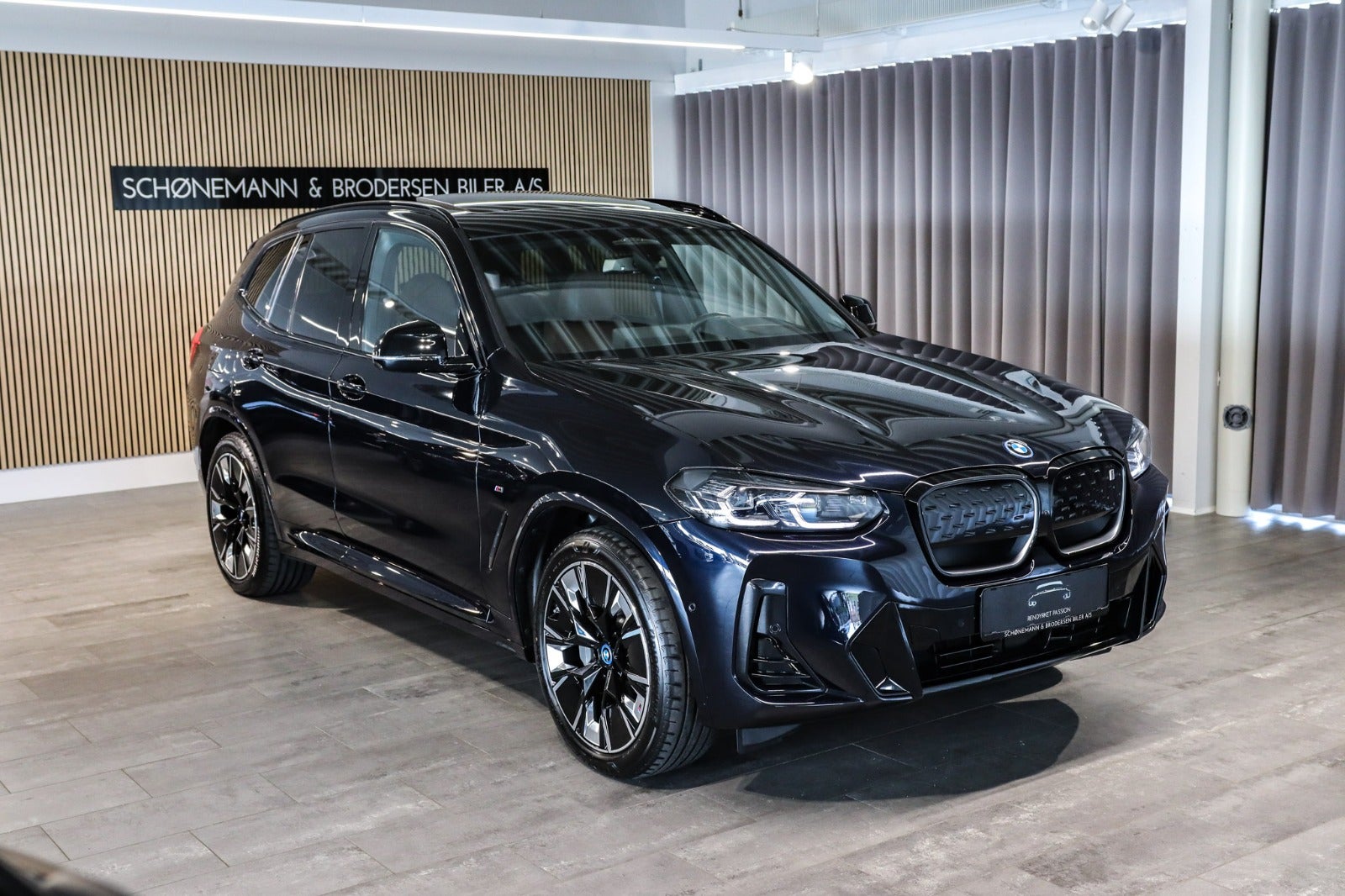 Billede af BMW iX3  Charged Plus M-Sport