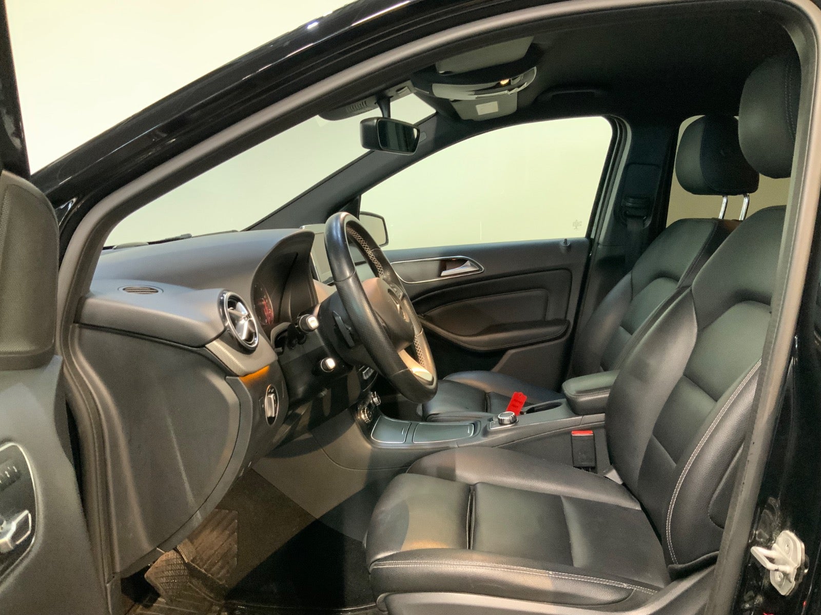 Mercedes-Benz B 220 d (7/8)