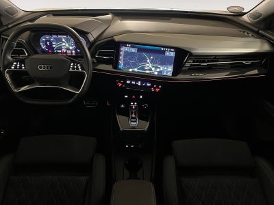 Audi Q4 e-tron S-line quattro Van