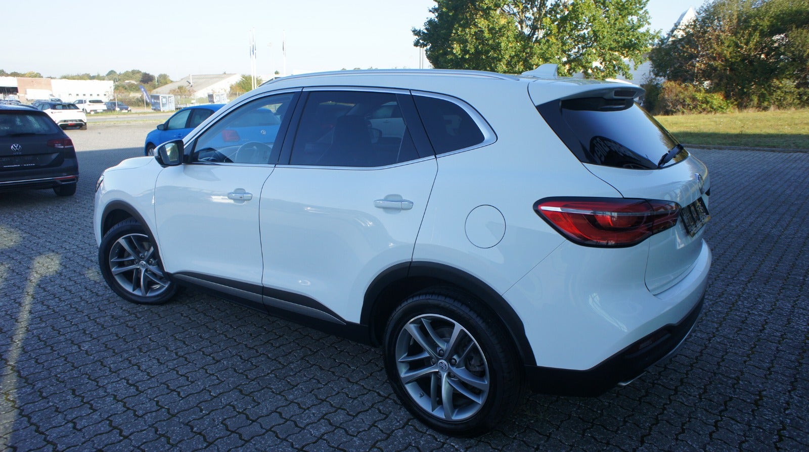 MG EHS PHEV Luxury