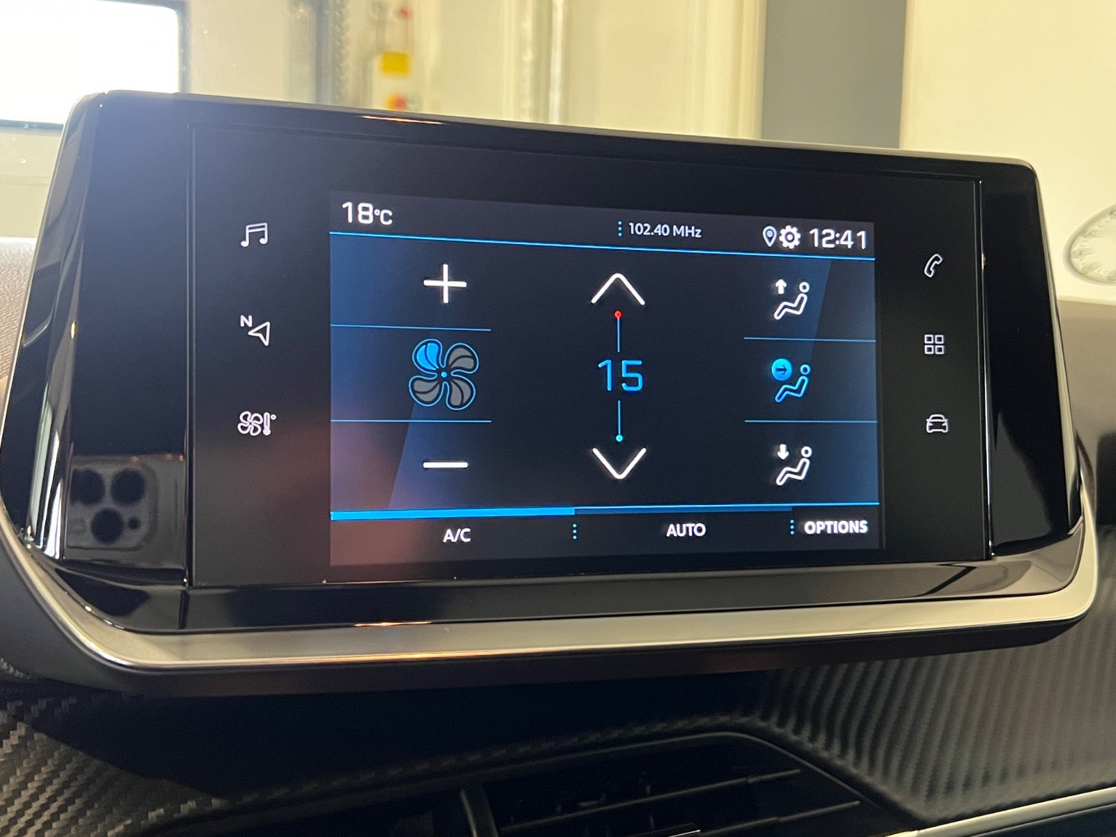 Peugeot 208 PureTech 100 Allure Pack