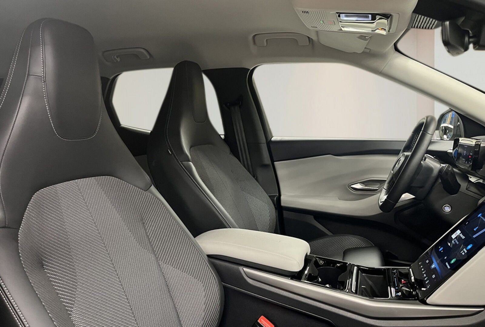 Ford Explorer Select Extended Range