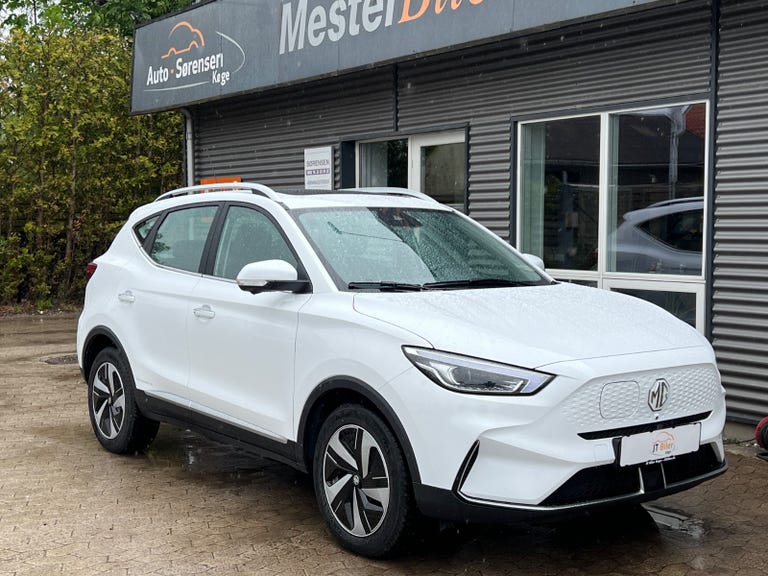 MG ZS Luxury