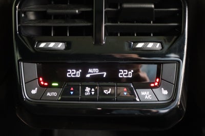 BMW iX xDrive40 Fully Charged