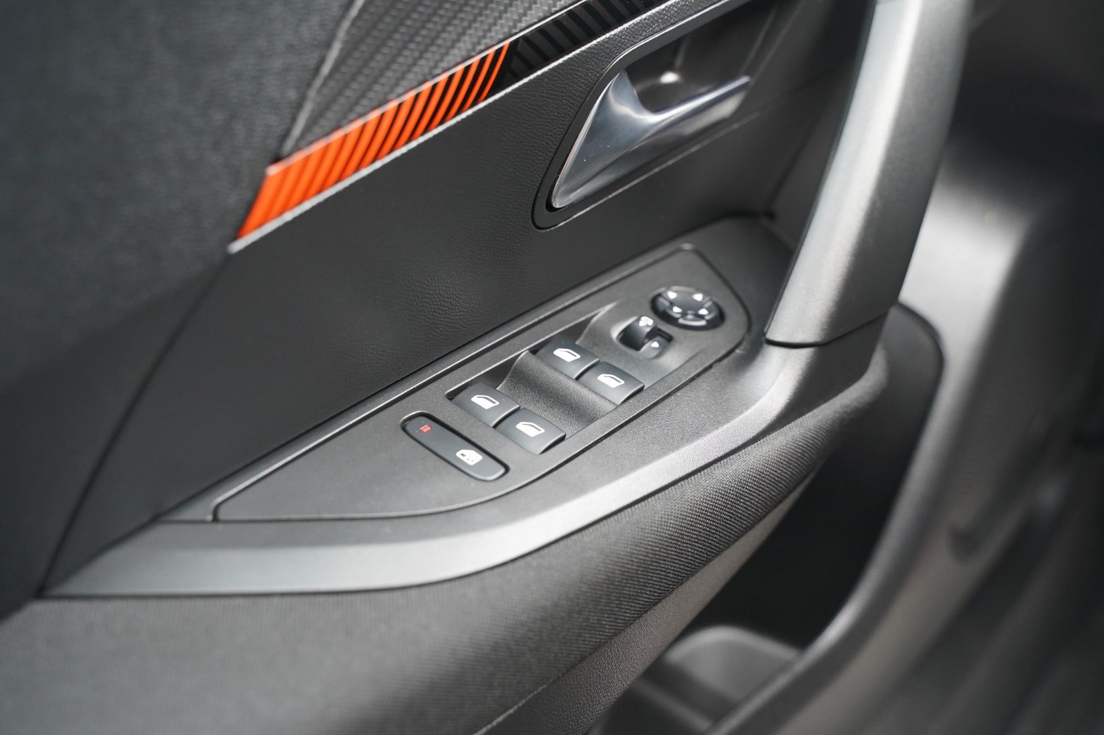 Billede af Peugeot 2008 1,5 BlueHDi 100 Active+
