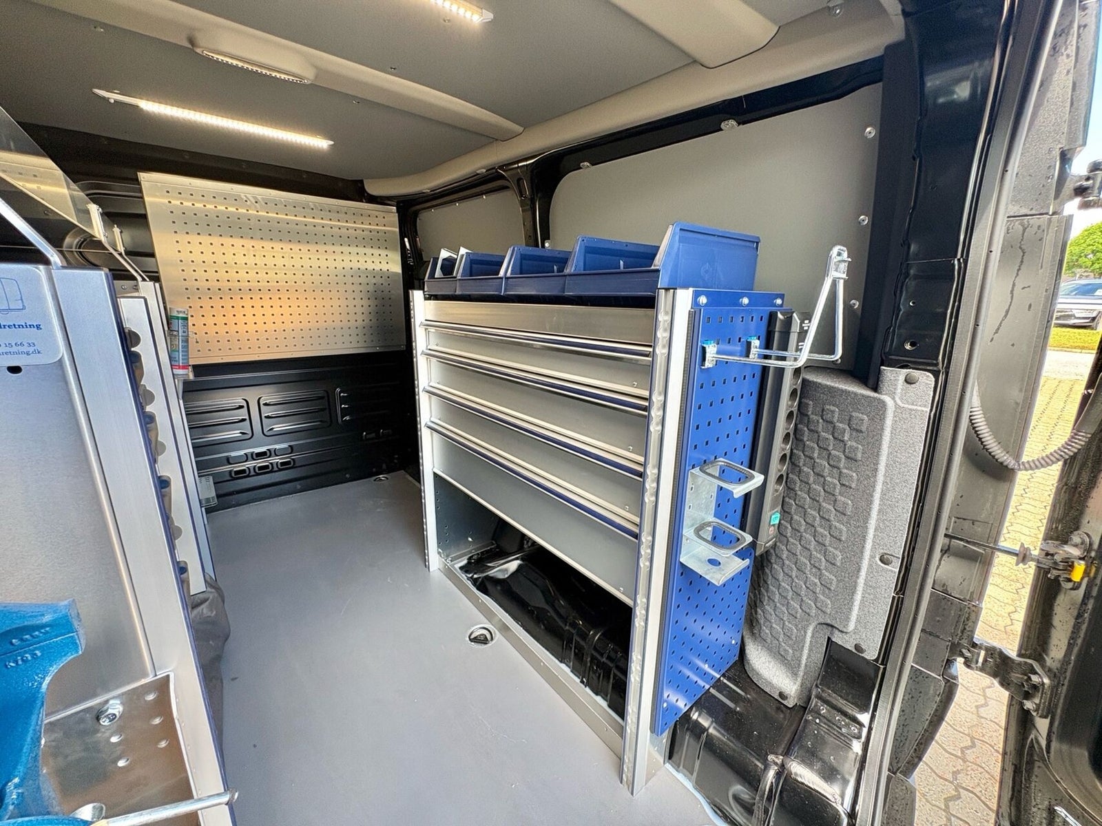 Kia PV5 Cargo L1H1 Long Range Work Pro