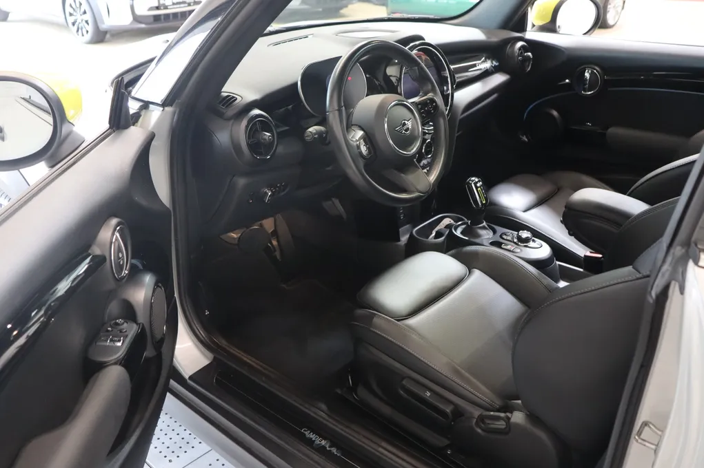 MINI Cooper SE Camden Edition