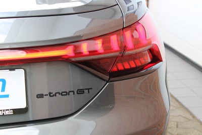 Audi RS e-tron GT quattro