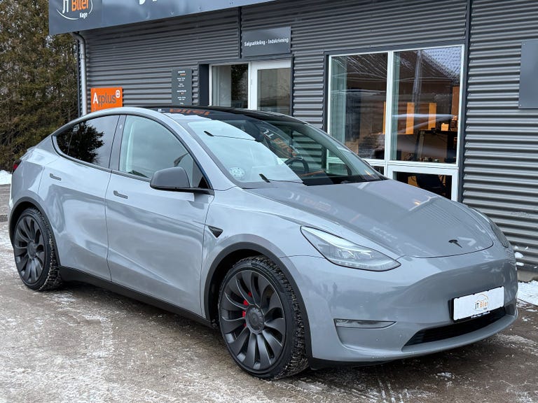 Tesla Model Y Performance AWD