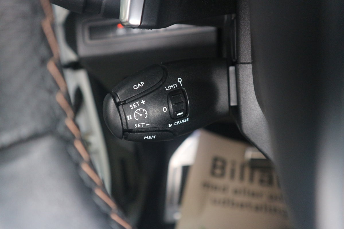 Peugeot 3008 Hybrid4 GT EAT8