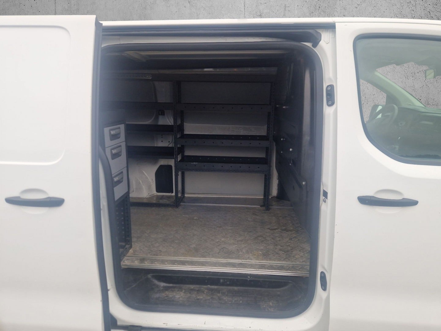 Billede af Peugeot Expert 2,0 BlueHDi 122 L2 Plus Van