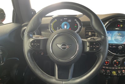 MINI Cooper SE Experience