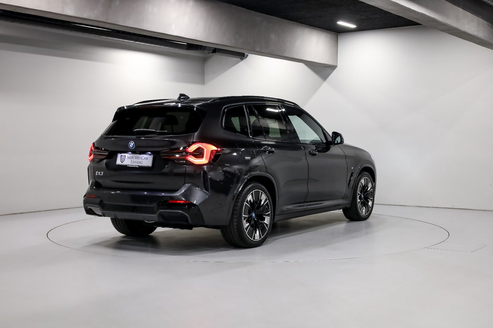 BMW iX3 Charged Plus M-Sport