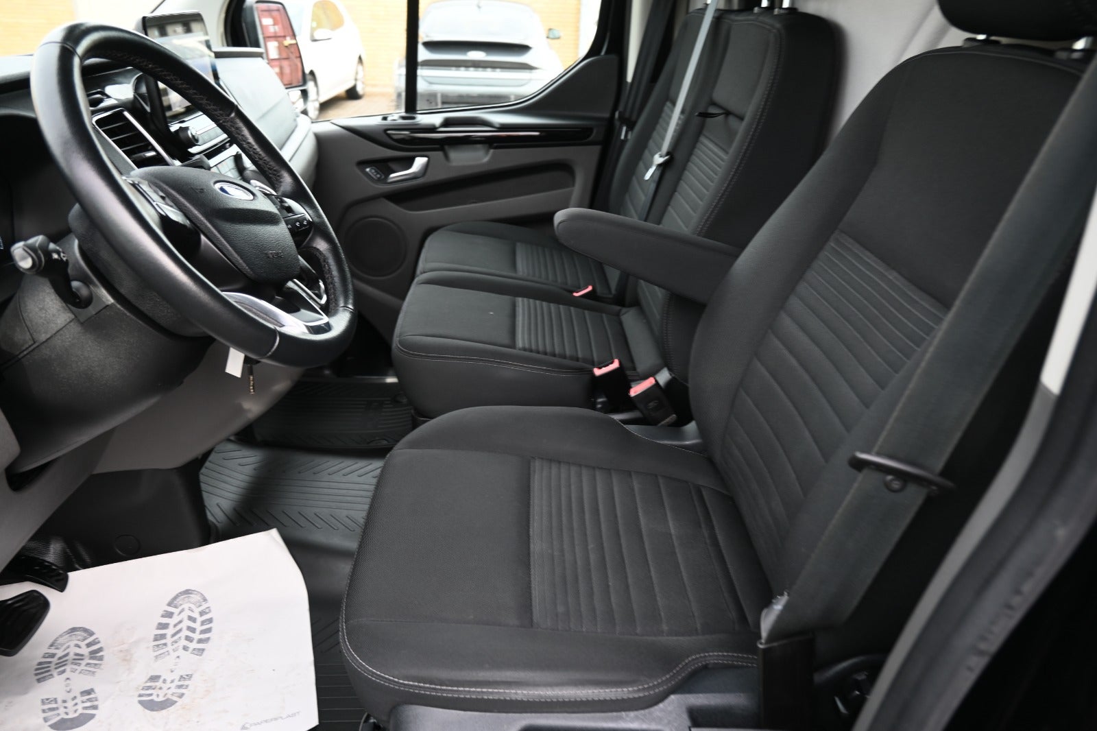Ford Transit Custom 320S TDCi 170 Limited aut.