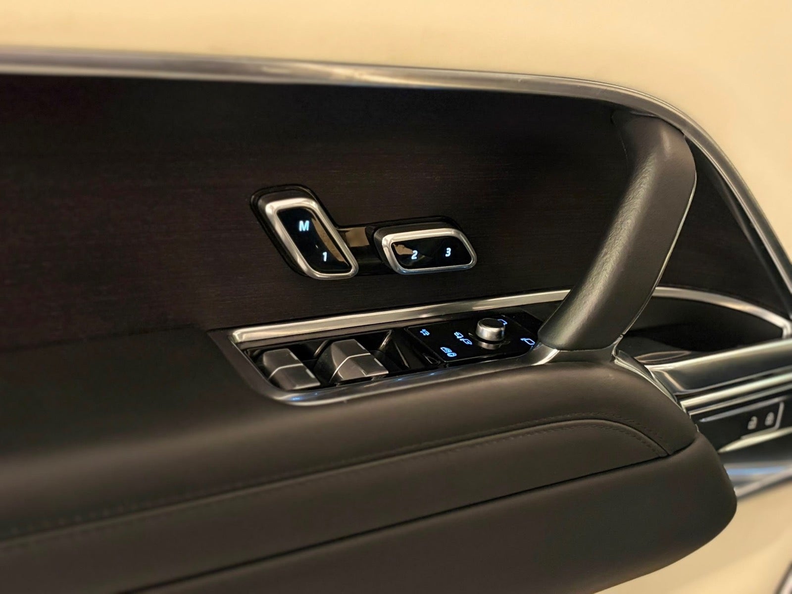 Land Rover – Range Rover