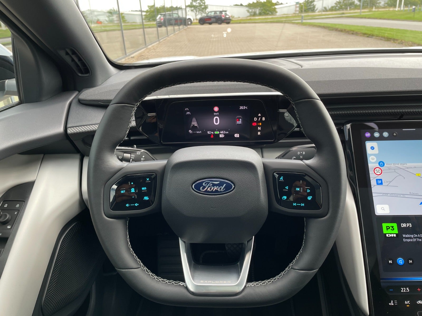Ford Explorer Premium Extended Range AWD