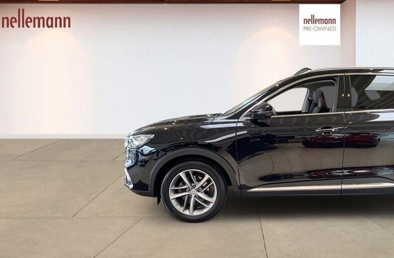 MG EHS PHEV Luxury