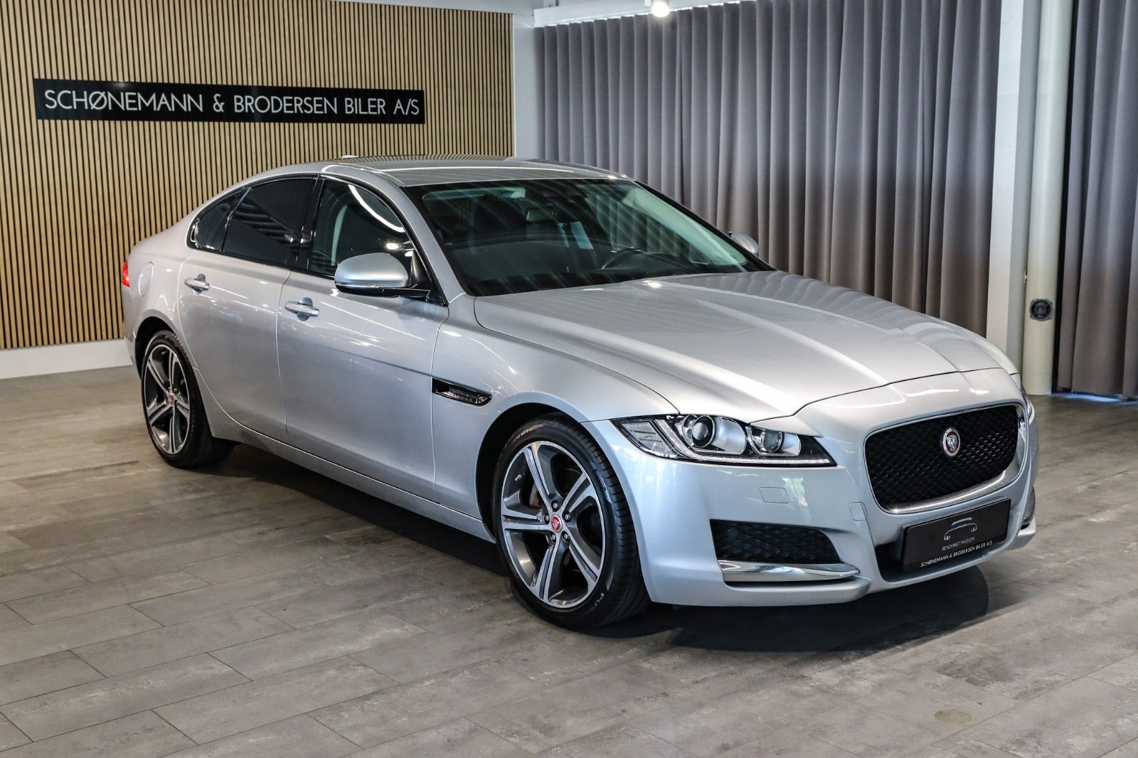 Billede af Jaguar XF 2,0 D180 Pure aut.