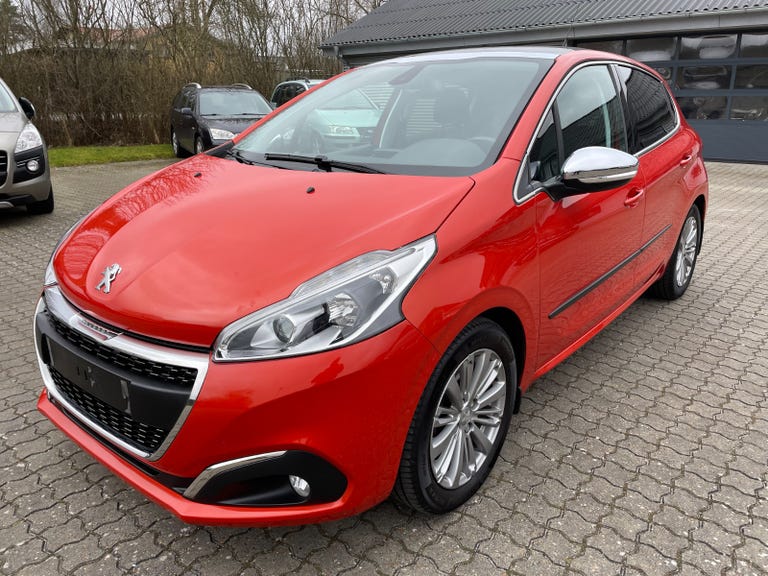 Peugeot 208 e-THP 110 Allure Sky