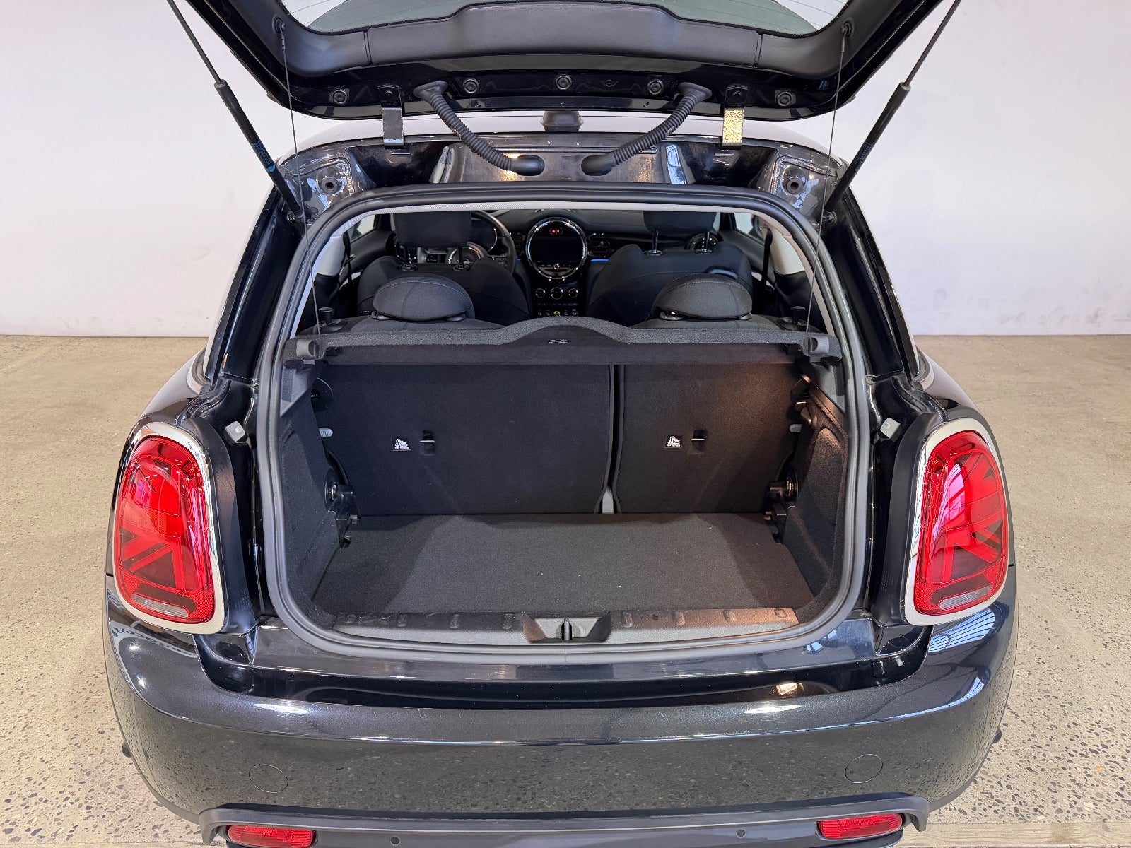 MINI Cooper SE Essential
