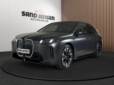 BMW iX xDrive45 M-Sport