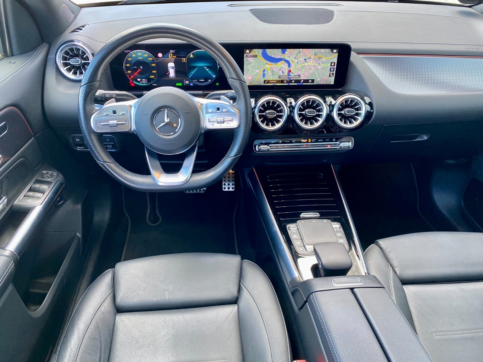 Billede af Mercedes EQA350  AMG Line 4Matic