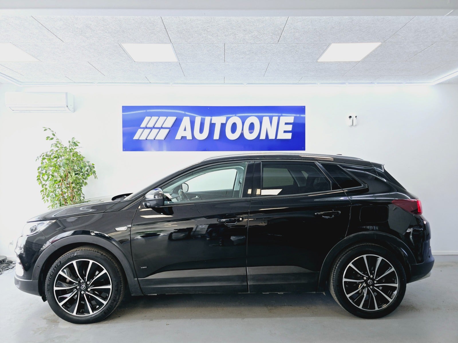 Billede af Opel Grandland X 1,6 Hybrid Ultimate aut.
