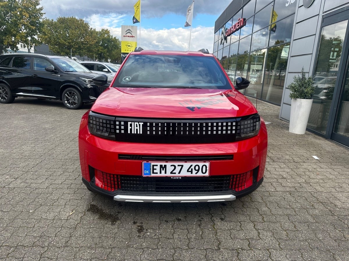 Fiat Grande Panda E la Prima