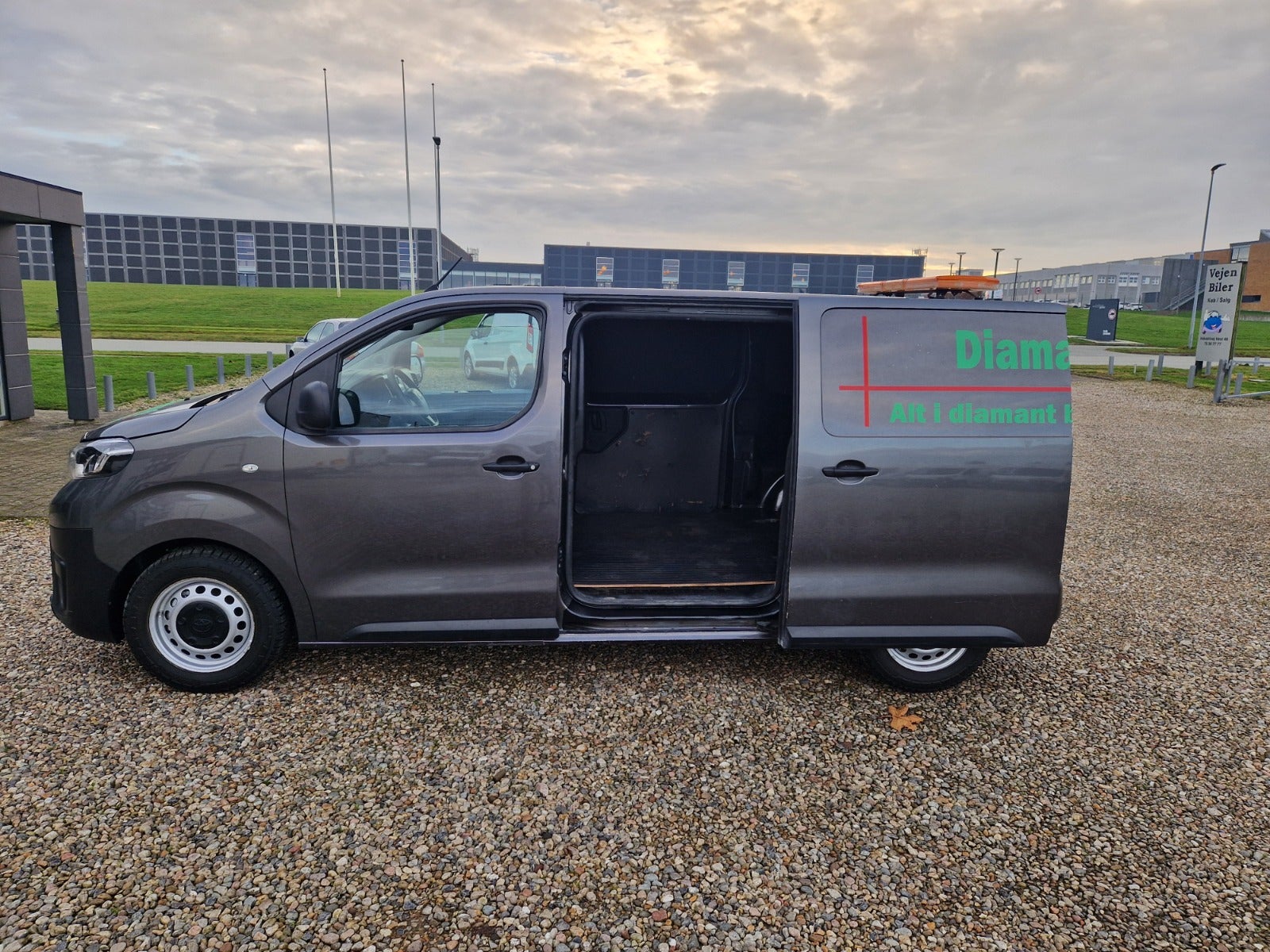 Billede af Toyota ProAce 1,5 D 120 Medium Comfort