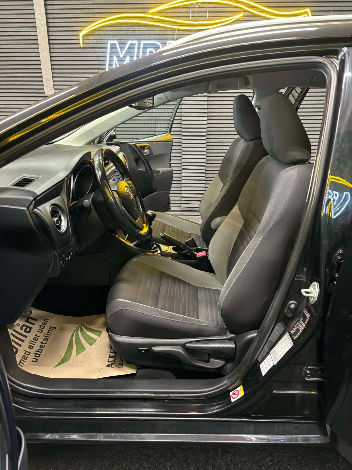 Billede af Toyota Auris 1,6 D-4D T2 Comfort Touring Sports