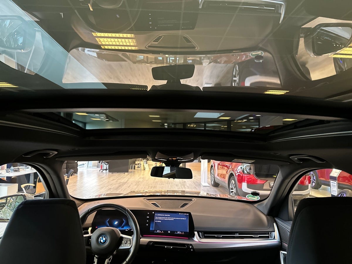 BMW iX1 xDrive30 M-Sport billede 19