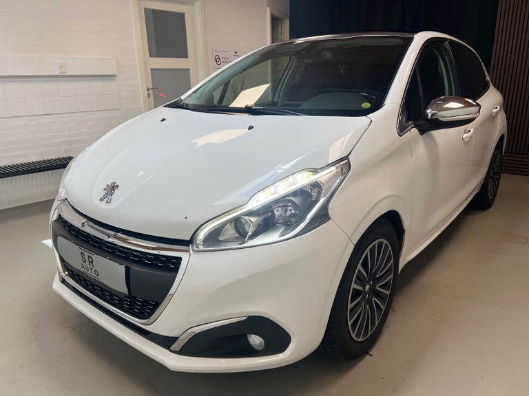 Peugeot 208 BlueHDi 100 Desire Sky