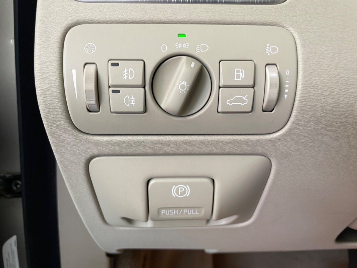 Volvo V70 T Momentum aut.