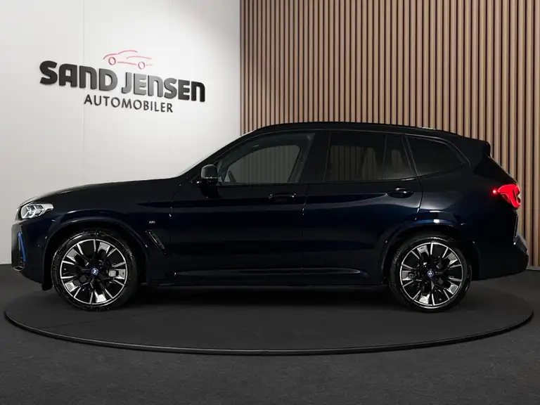 BMW iX3 Charged Plus M-Sport