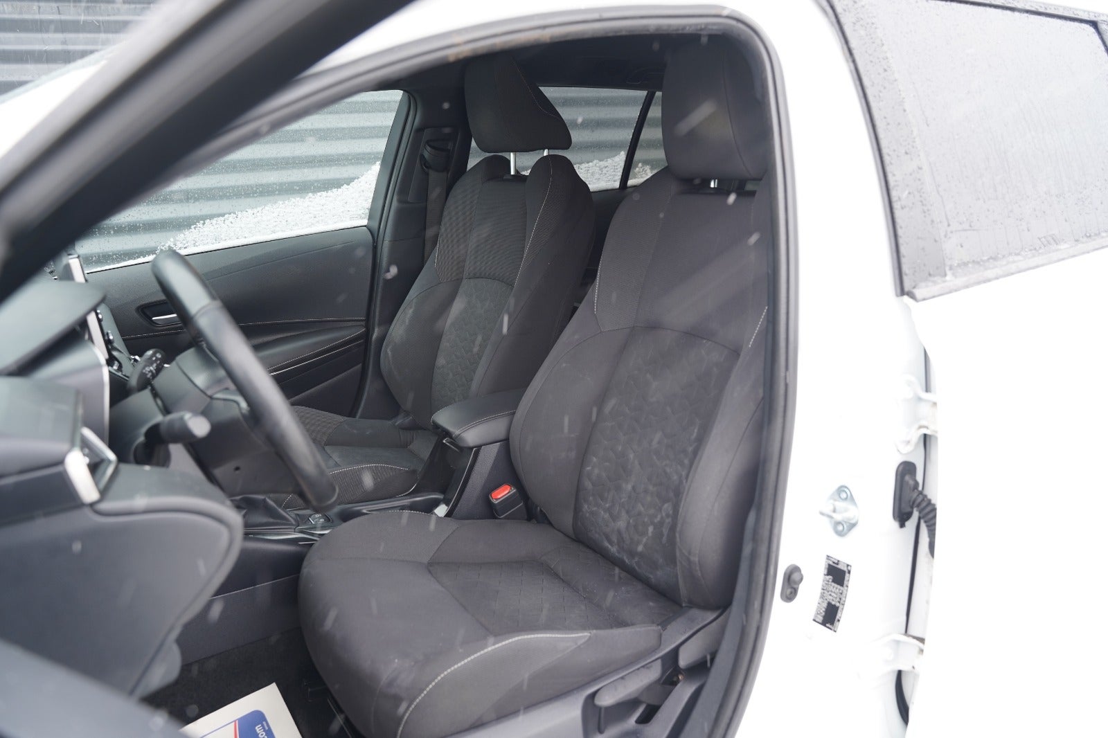 Billede af Toyota Corolla 1,8 Hybrid H3 Touring Sports MDS Van