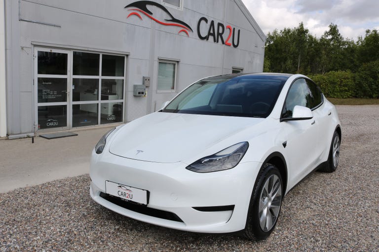 Tesla Model Y RWD