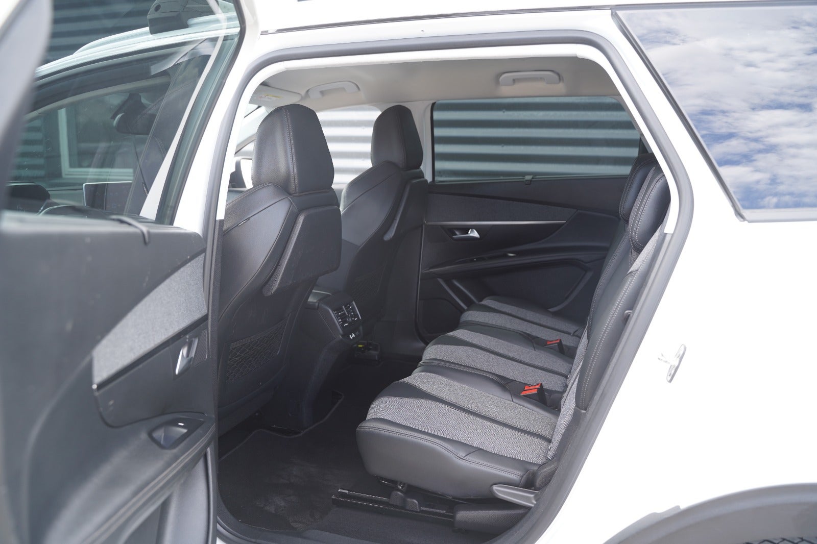 Billede af Peugeot 5008 1,2 PureTech 130 Allure 7prs