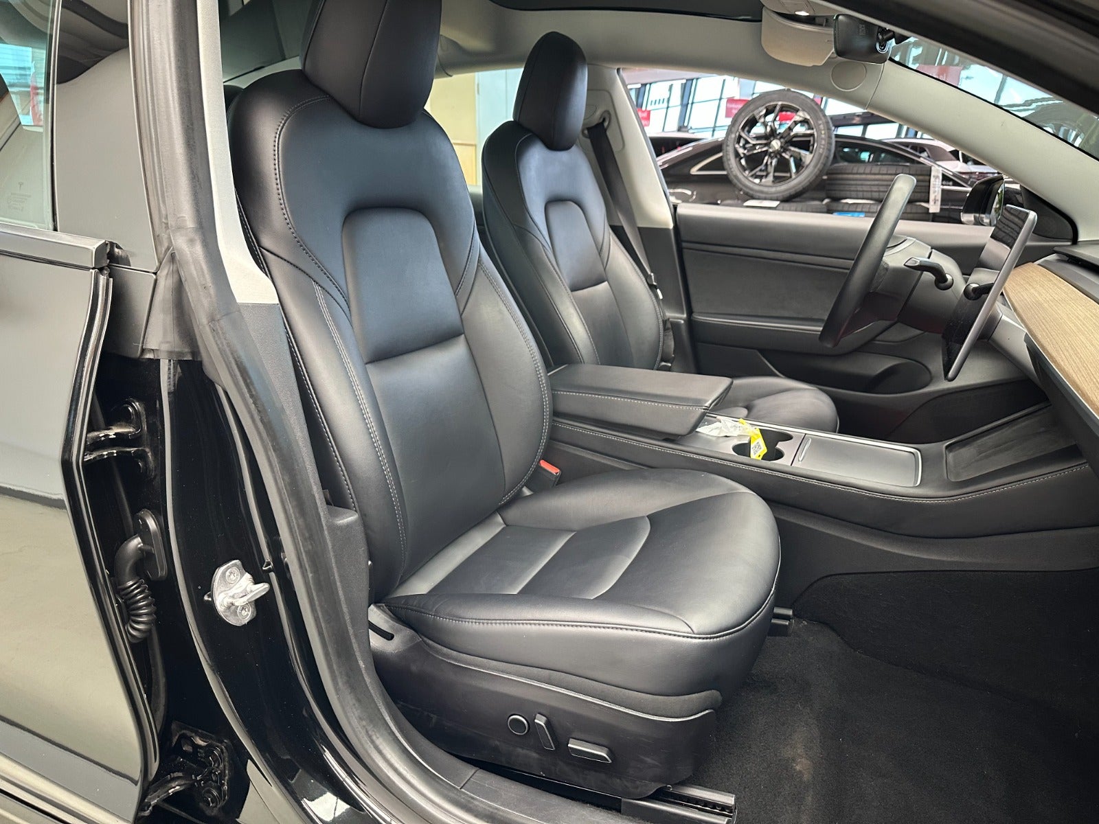 Billede af Tesla Model 3  Standard Range+ RWD