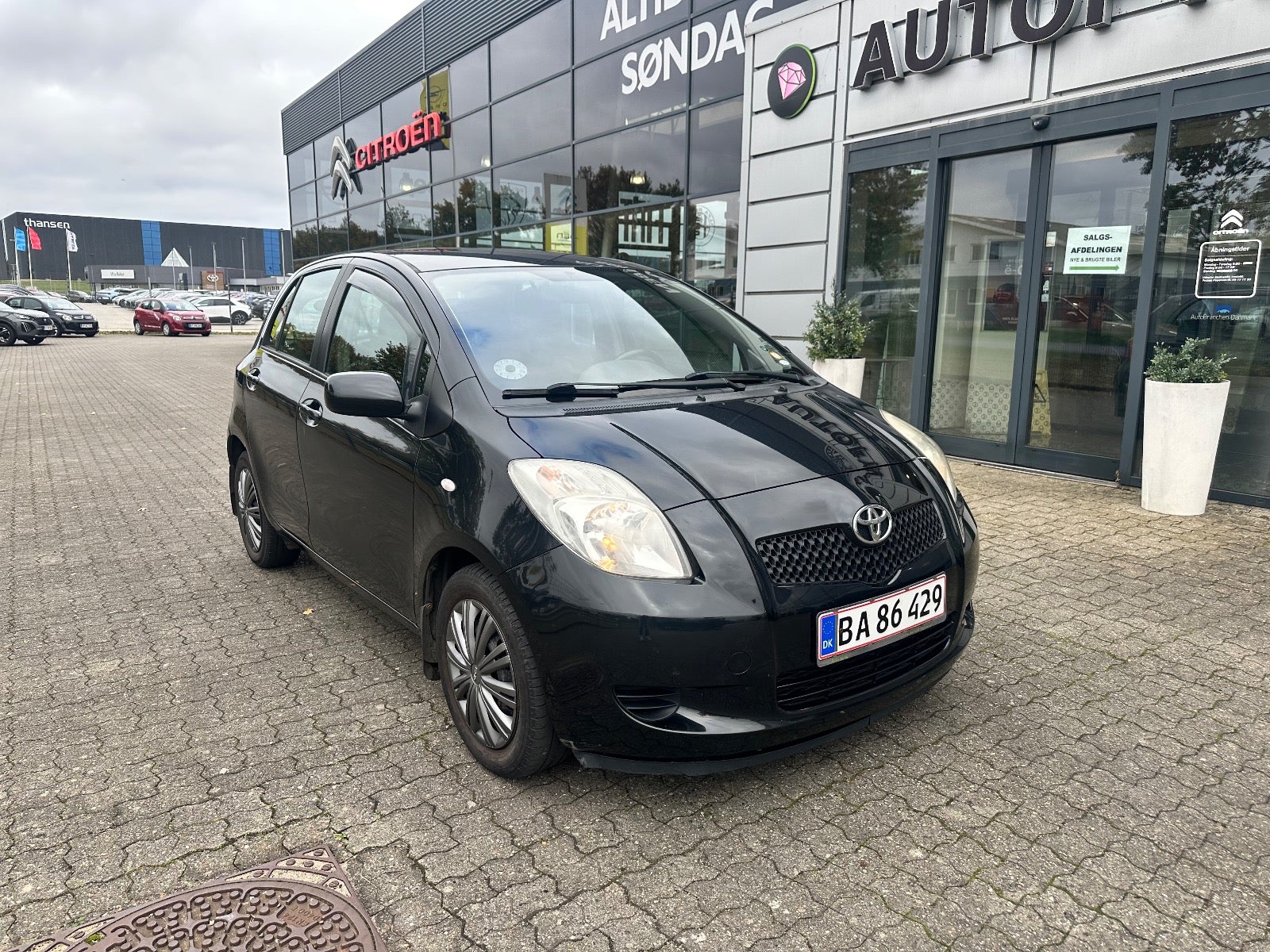 Toyota Yaris VVT-i Terra