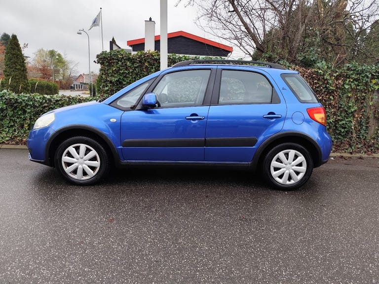 Suzuki SX4 GL-J