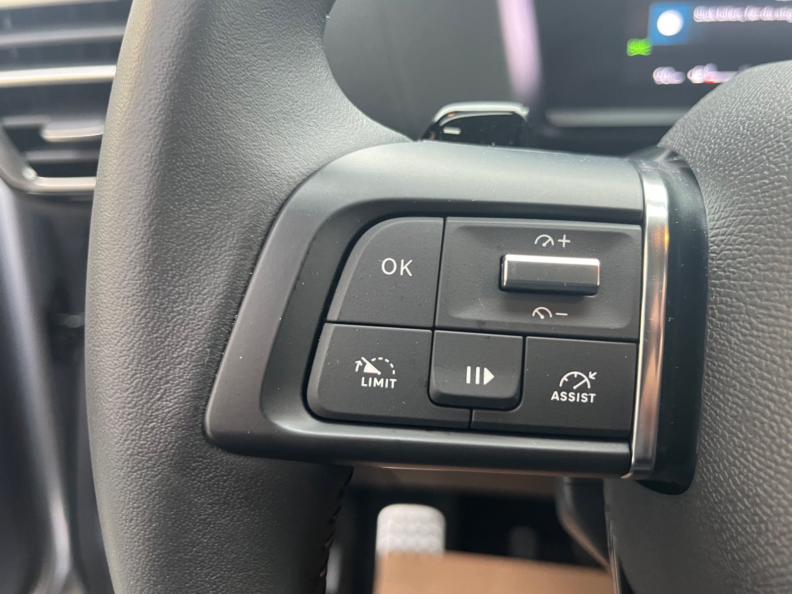 Billede af Citroën C4 X 1,2 PureTech 130 Chevron Sport EAT8